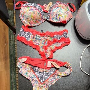 Victoria's Secret Coral & Multicolor Floral Lace Bra Set